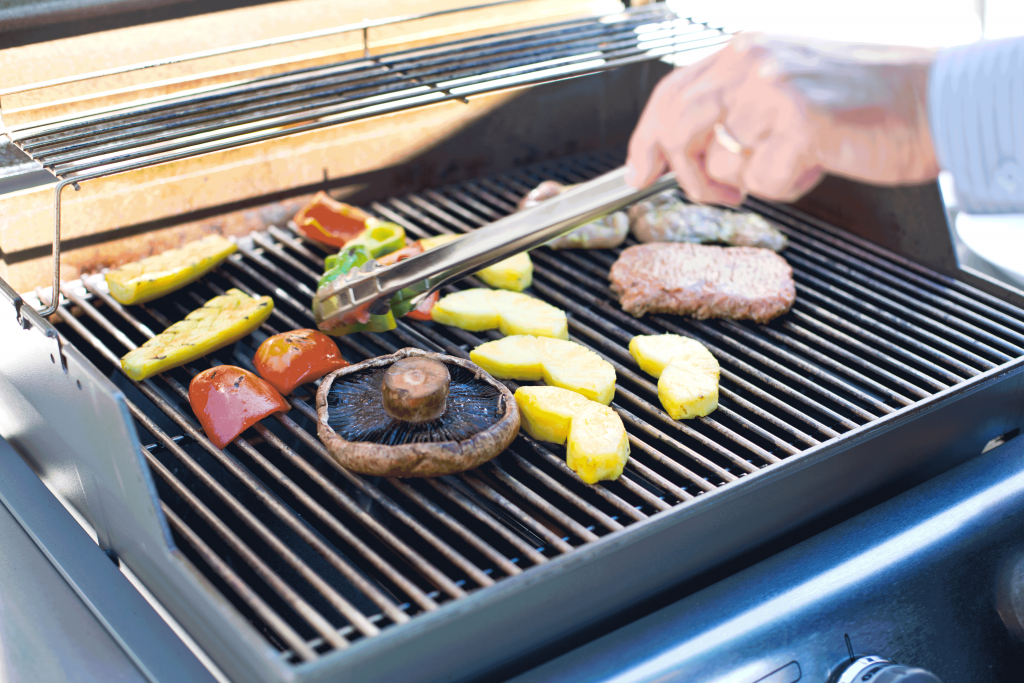 5 simple cleaning tips for your gas grill